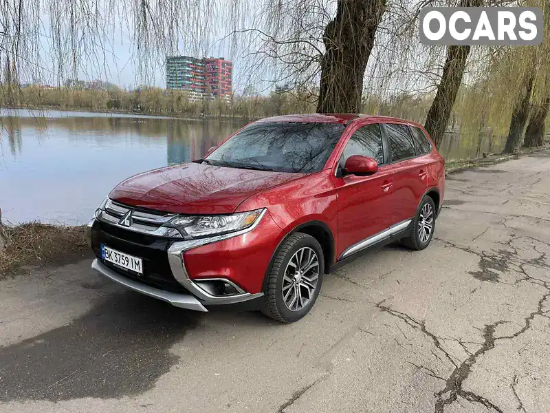 Позашляховик / Кросовер Mitsubishi Outlander 2015 2.4 л. Варіатор обл. Рівненська, Рівне - Фото 1/20