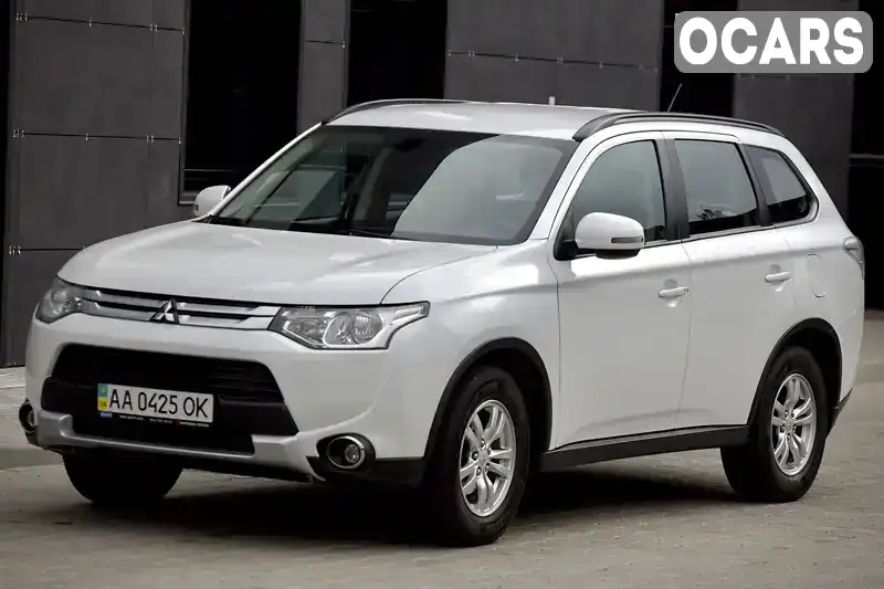 Позашляховик / Кросовер Mitsubishi Outlander 2014 2 л. Автомат обл. Київська, Київ - Фото 1/21