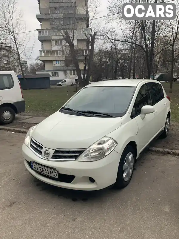 Хэтчбек Nissan TIIDA 2012 1.6 л. Вариатор обл. Киевская, Киев - Фото 1/21