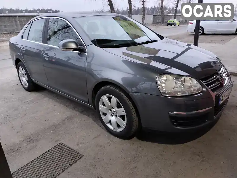 Седан Volkswagen Jetta 2006 1.6 л. Автомат обл. Київська, Київ - Фото 1/7