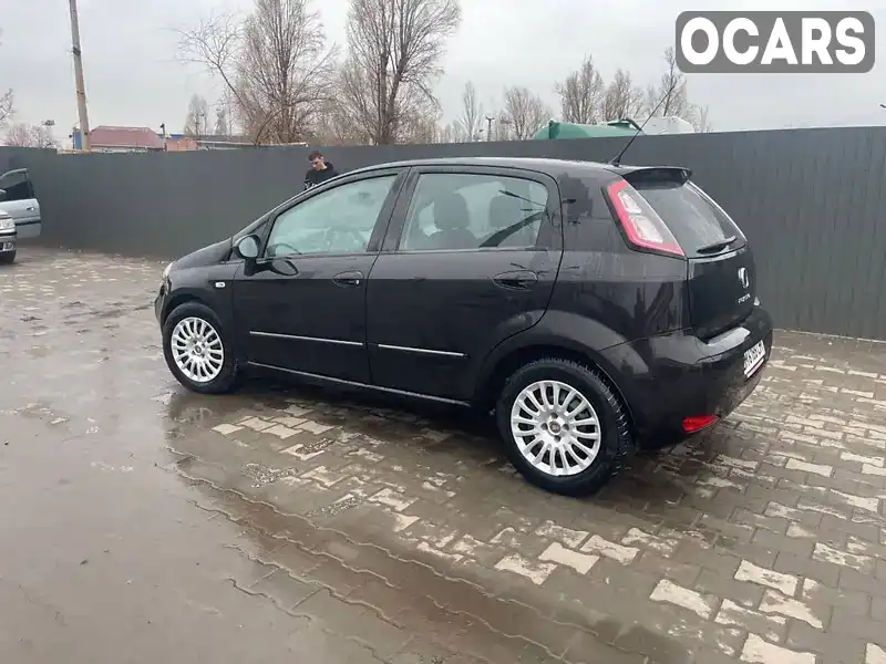 Хэтчбек Fiat Punto 2012 1.2 л. Ручная / Механика обл. Днепропетровская, Кривой Рог - Фото 1/9