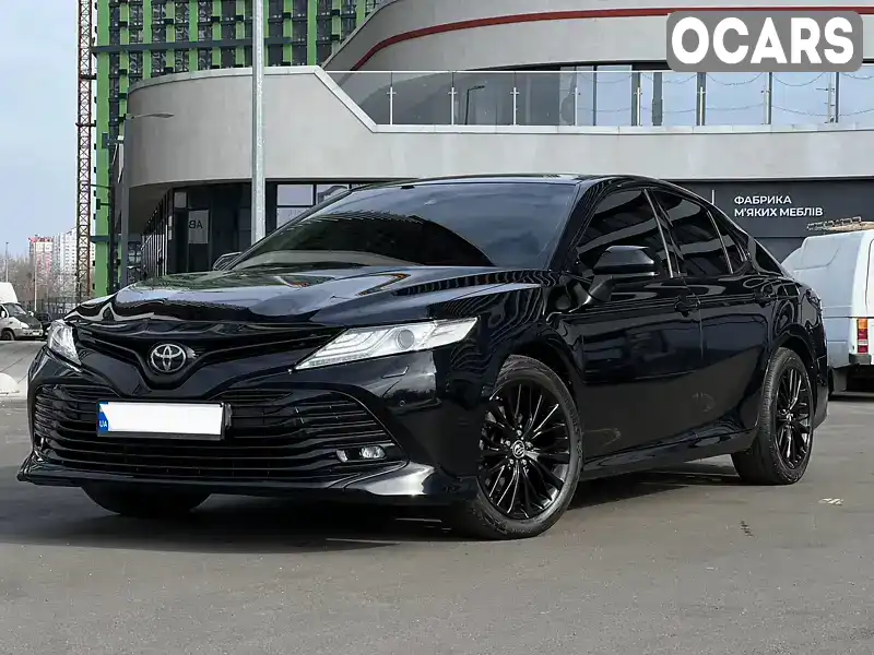 Седан Toyota Camry 2019 2.49 л. Автомат обл. Киевская, Киев - Фото 1/21