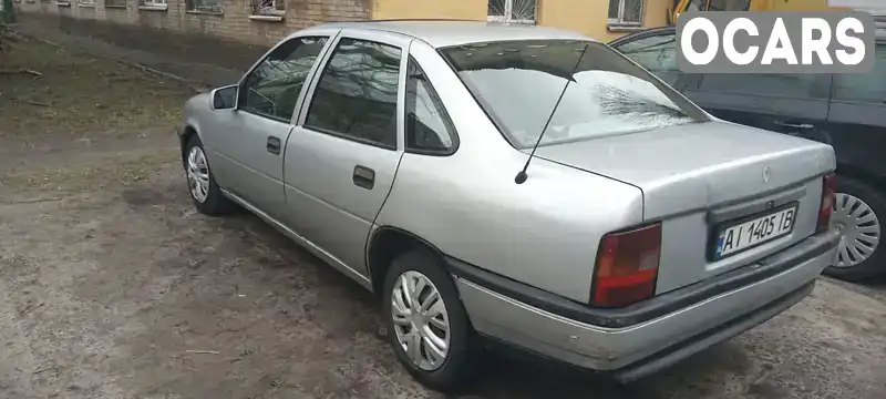 Седан Opel Vectra 1990 2 л. Ручная / Механика обл. Киевская, Киев - Фото 1/10