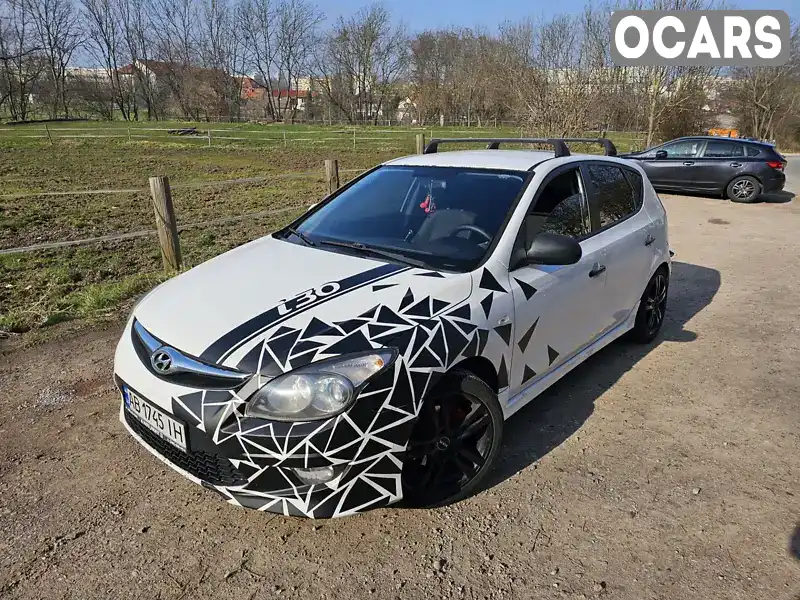 Хетчбек Hyundai i30 2011 1.4 л. Ручна / Механіка обл. Вінницька, Вінниця - Фото 1/19