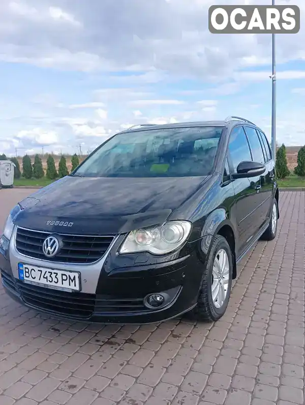 Мінівен Volkswagen Touran 2010 1.39 л. обл. Львівська, Львів - Фото 1/21