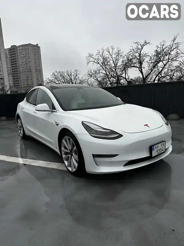 Седан Tesla Model 3 2019 null_content л. Автомат обл. Киевская, Киев - Фото 1/14