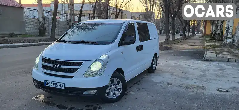 Мінівен Hyundai H-1 2009 2.5 л. Ручна / Механіка обл. Миколаївська, Миколаїв - Фото 1/21