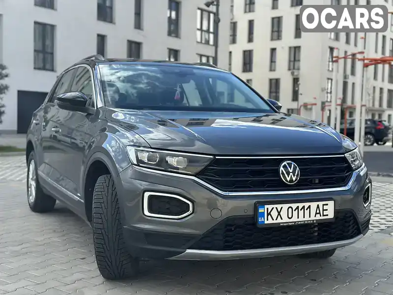 Внедорожник / Кроссовер Volkswagen T-Roc 2021 1.5 л. Автомат обл. Закарпатская, Ужгород - Фото 1/19