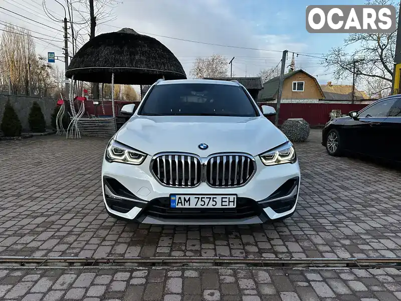 Внедорожник / Кроссовер BMW X1 2017 2 л. Типтроник обл. Житомирская, Коростень - Фото 1/21