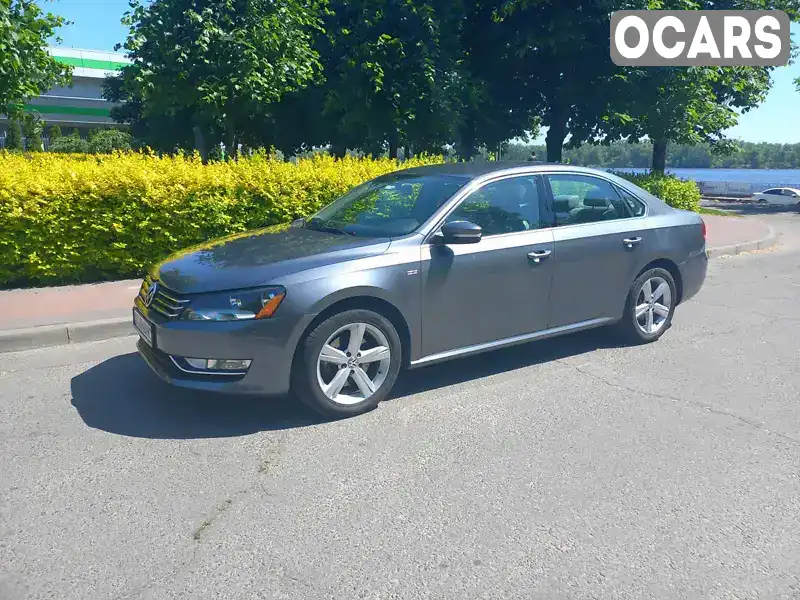 Седан Volkswagen Passat 2015 1.8 л. Автомат обл. Полтавская, Кременчуг - Фото 1/21