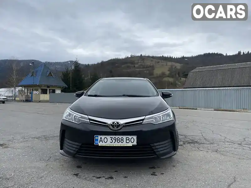 Седан Toyota Corolla 2017 1.33 л. Ручна / Механіка обл. Закарпатська, Міжгір'я - Фото 1/17