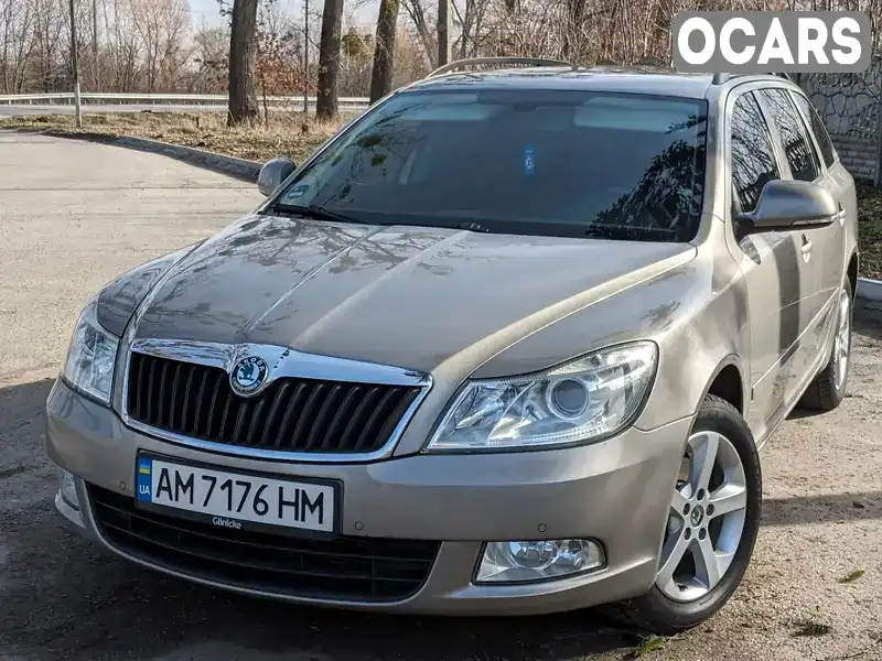 Універсал Skoda Octavia 2013 1.97 л. Ручна / Механіка обл. Житомирська, Звягель - Фото 1/21