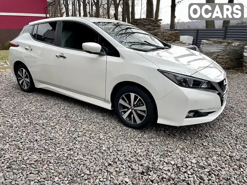 Хэтчбек Nissan Leaf 2022 null_content л. обл. Черновицкая, Черновцы - Фото 1/21