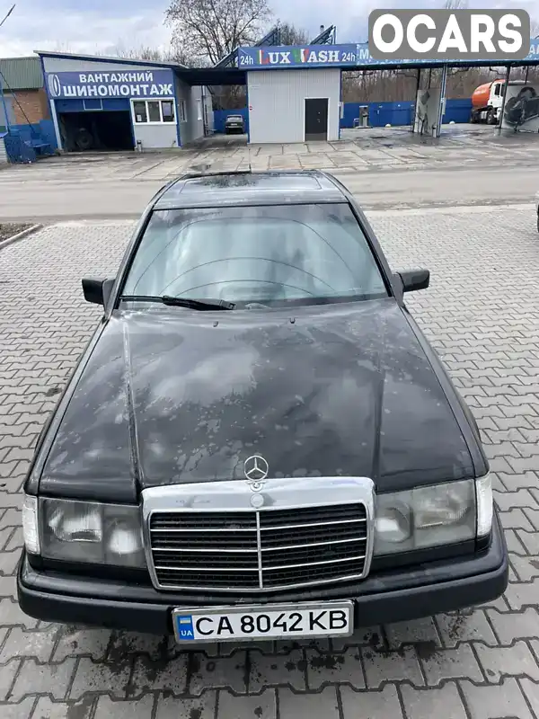 Седан Mercedes-Benz E-Class 1988 2.3 л. Ручная / Механика обл. Полтавская, Гадяч - Фото 1/16