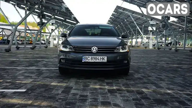 Седан Volkswagen Jetta 2015 1.8 л. Автомат обл. Львівська, Львів - Фото 1/21