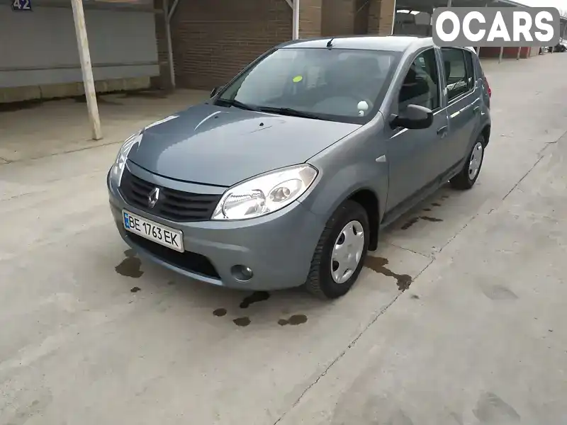 Хэтчбек Renault Sandero 2011 1.4 л. Ручная / Механика обл. Сумская, Сумы - Фото 1/21