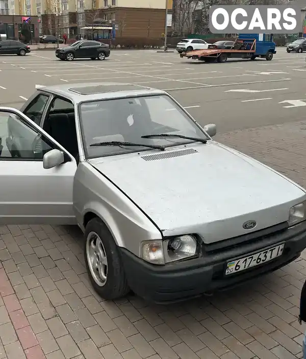 Лифтбек Ford Escort 1989 1.3 л. Ручная / Механика обл. Киевская, Вышневое - Фото 1/5