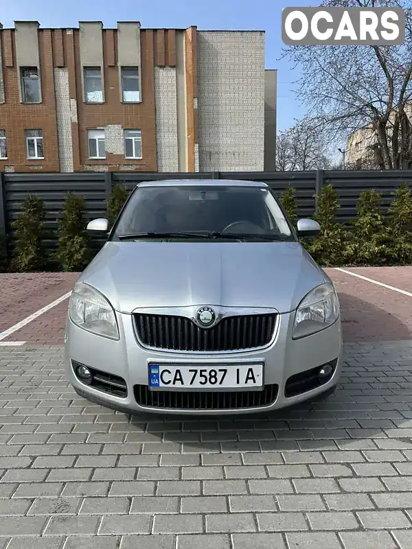 Хетчбек Skoda Fabia 2008 1.39 л. Ручна / Механіка обл. Черкаська, Черкаси - Фото 1/13