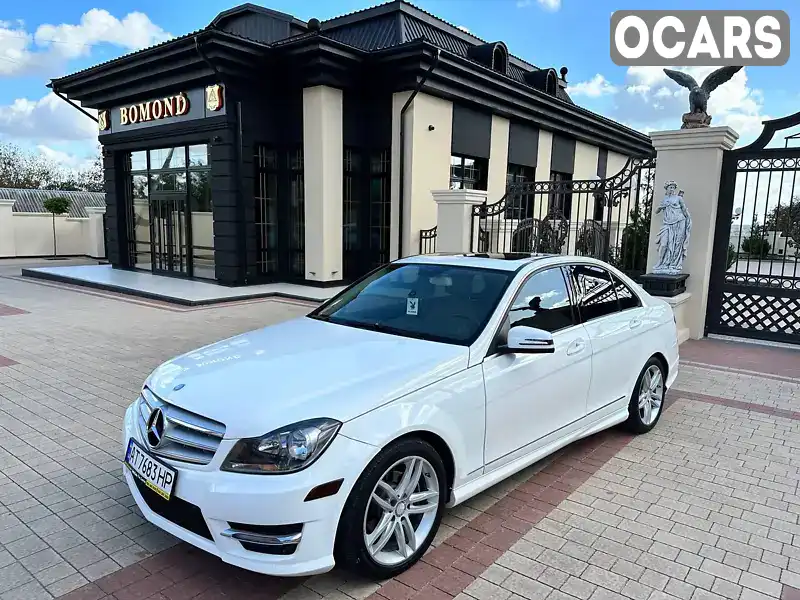 Седан Mercedes-Benz C-Class 2013 1.8 л. Автомат обл. Ивано-Франковская, Снятин - Фото 1/21