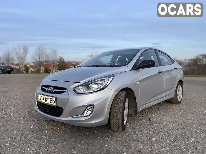 Седан Hyundai Accent 2012 1.4 л. Ручная / Механика обл. Закарпатская, Ужгород - Фото 1/21