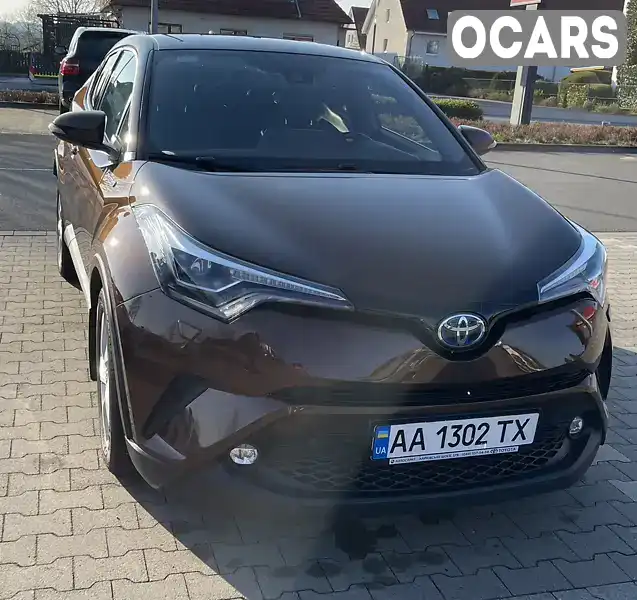 Позашляховик / Кросовер Toyota C-HR 2018 1.8 л. Автомат обл. Київська, Київ - Фото 1/11