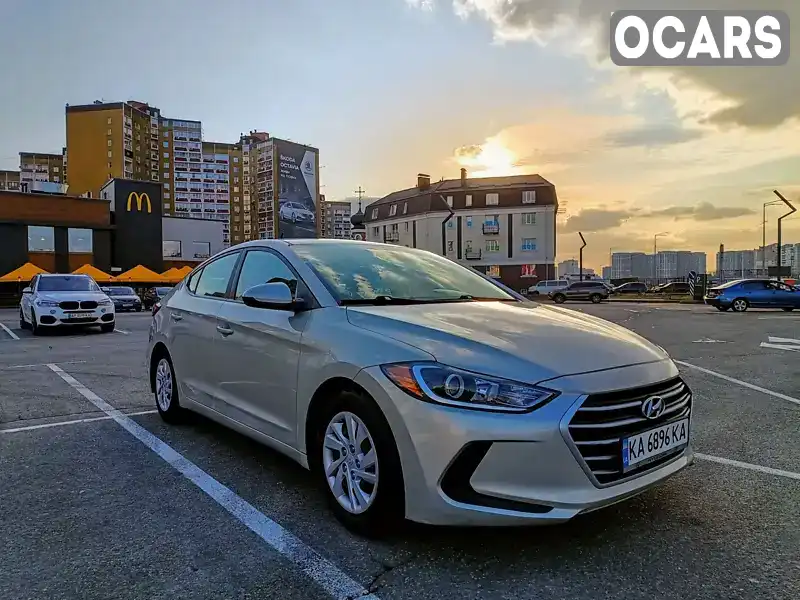 Седан Hyundai Elantra 2017 2 л. Автомат обл. Киевская, Киев - Фото 1/21