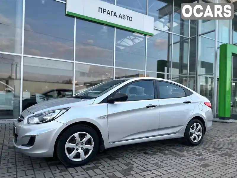 Седан Hyundai Accent 2013 1.4 л. Ручна / Механіка обл. Київська, Київ - Фото 1/21