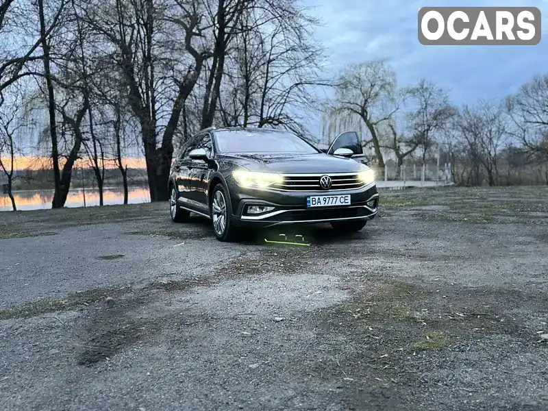 Универсал Volkswagen Passat 2022 1.97 л. обл. Кировоградская, Благовещенское (Ульяновка) - Фото 1/21