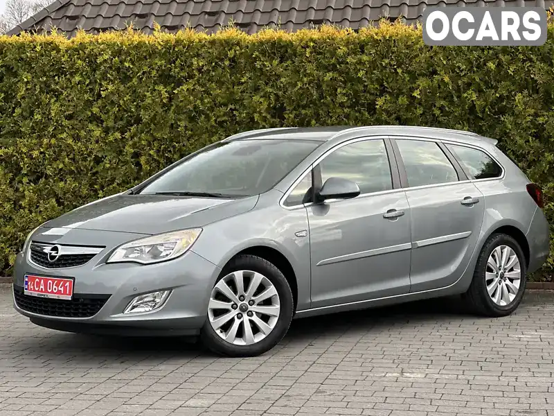 Универсал Opel Astra 2012 1.7 л. Ручная / Механика обл. Львовская, Стрый - Фото 1/21