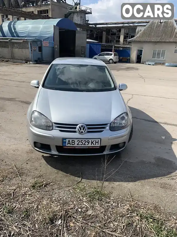 Хетчбек Volkswagen Golf 2004 1.6 л. Ручна / Механіка обл. Вінницька, Калинівка - Фото 1/14