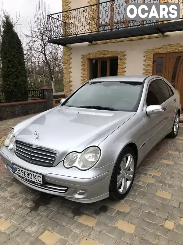 Седан Mercedes-Benz C-Class 2004 2.2 л. Автомат обл. Винницкая, Винница - Фото 1/21