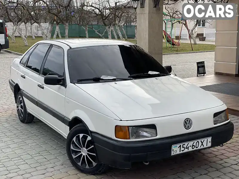 Седан Volkswagen Passat 1988 1.6 л. Ручная / Механика обл. Хмельницкая, Дунаевцы - Фото 1/21