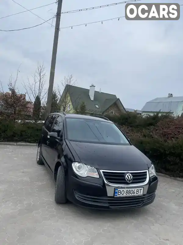 Минивэн Volkswagen Touran 2008 1.9 л. Ручная / Механика обл. Тернопольская, Кременец - Фото 1/20