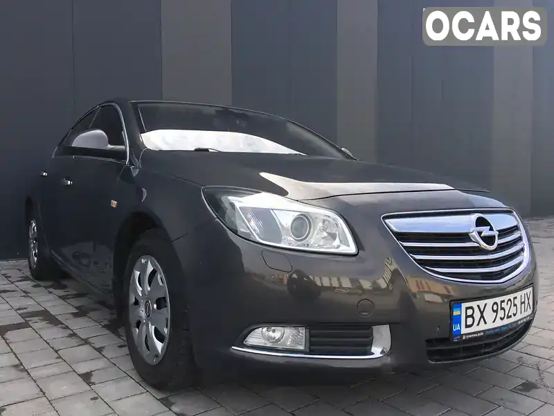 Седан Opel Insignia 2013 2 л. Ручная / Механика обл. Хмельницкая, Хмельницкий - Фото 1/21