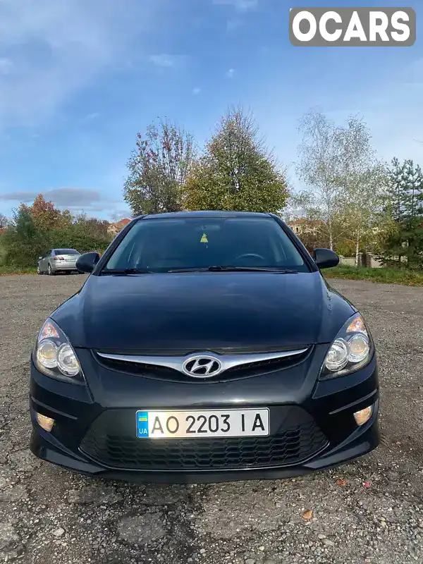 Хэтчбек Hyundai i30 2010 1.6 л. Ручная / Механика обл. Закарпатская, Ужгород - Фото 1/21