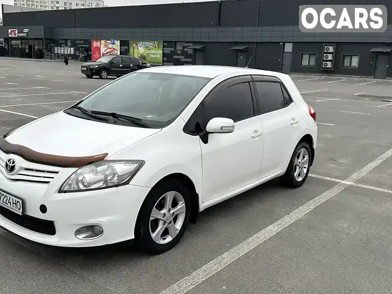 Хэтчбек Toyota Auris 2011 null_content л. Ручная / Механика обл. Киевская, Бровары - Фото 1/12