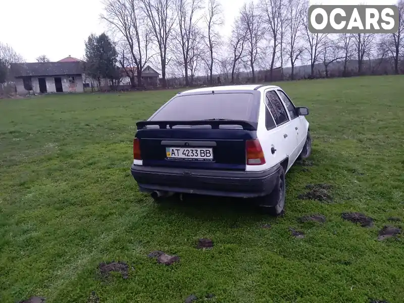 Хэтчбек Opel Kadett 1986 1.6 л. обл. Ивано-Франковская, Рогатин - Фото 1/15