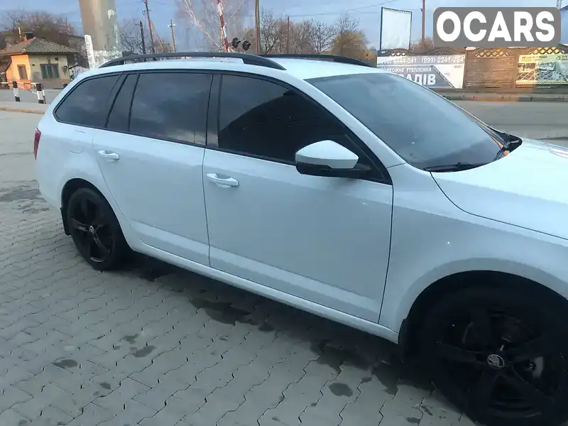 Універсал Skoda Octavia 2015 1.6 л. обл. Чернівецька, Новоселиця - Фото 1/10