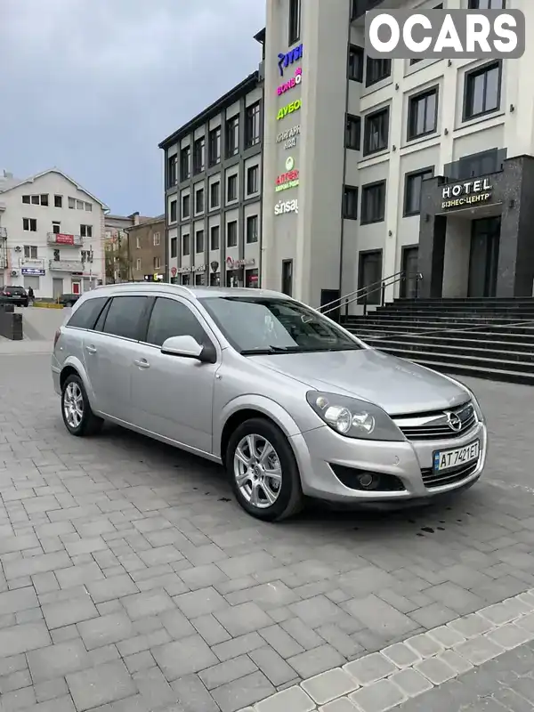 Универсал Opel Astra 2011 1.7 л. Ручная / Механика обл. Ивано-Франковская, Коломыя - Фото 1/21