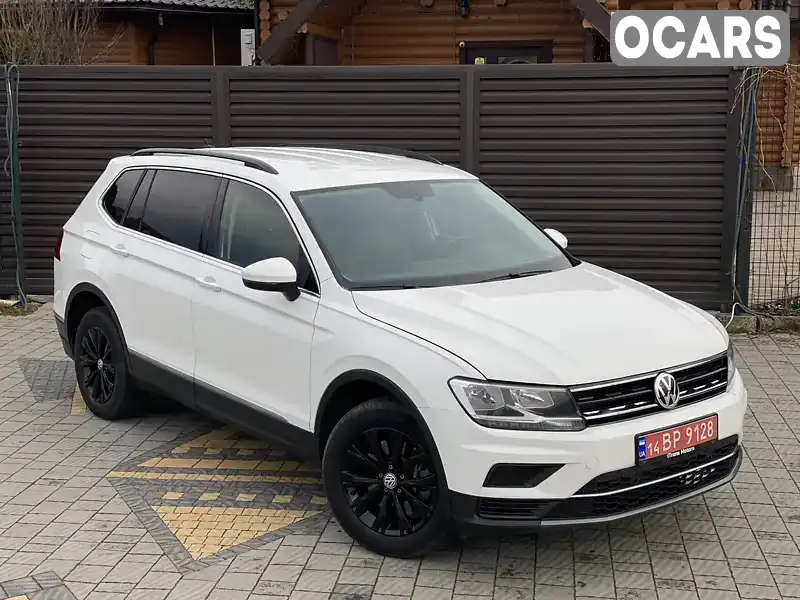 Внедорожник / Кроссовер Volkswagen Tiguan 2017 2 л. Автомат обл. Львовская, Стрый - Фото 1/21