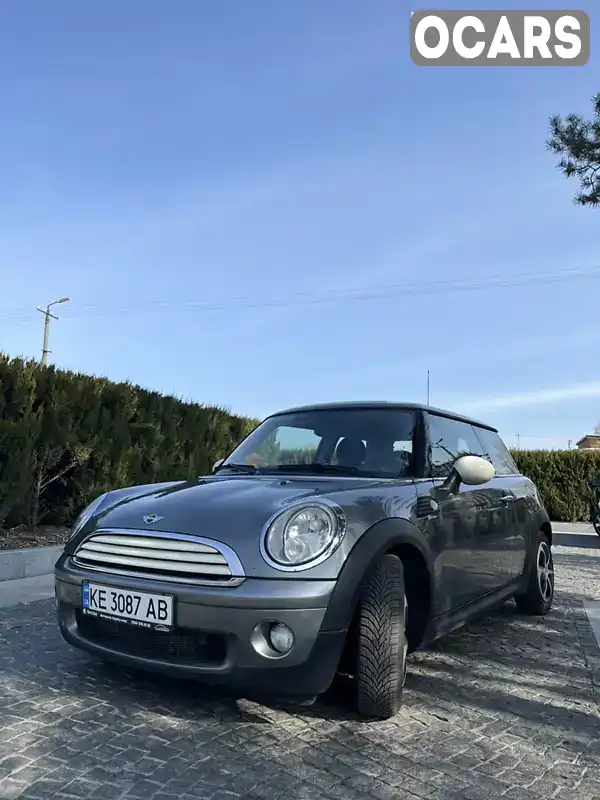 Хэтчбек MINI Hatch 2010 1.6 л. Ручная / Механика обл. Днепропетровская, Днепр (Днепропетровск) - Фото 1/12