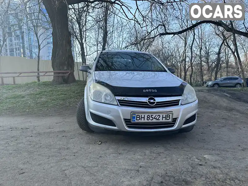 Хетчбек Opel Astra 2008 1.4 л. Ручна / Механіка обл. Одеська, Одеса - Фото 1/21