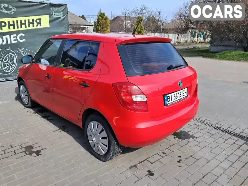 Хэтчбек Skoda Fabia 2011 1.2 л. Ручная / Механика обл. Полтавская, Кременчуг - Фото 1/12