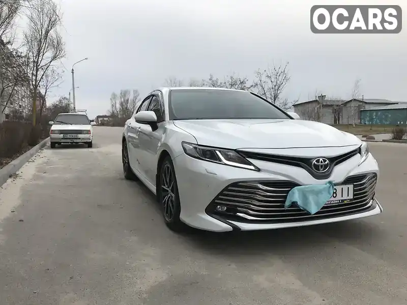 Седан Toyota Camry 2018 2.49 л. Автомат обл. Днепропетровская, Каменское (Днепродзержинск) - Фото 1/15