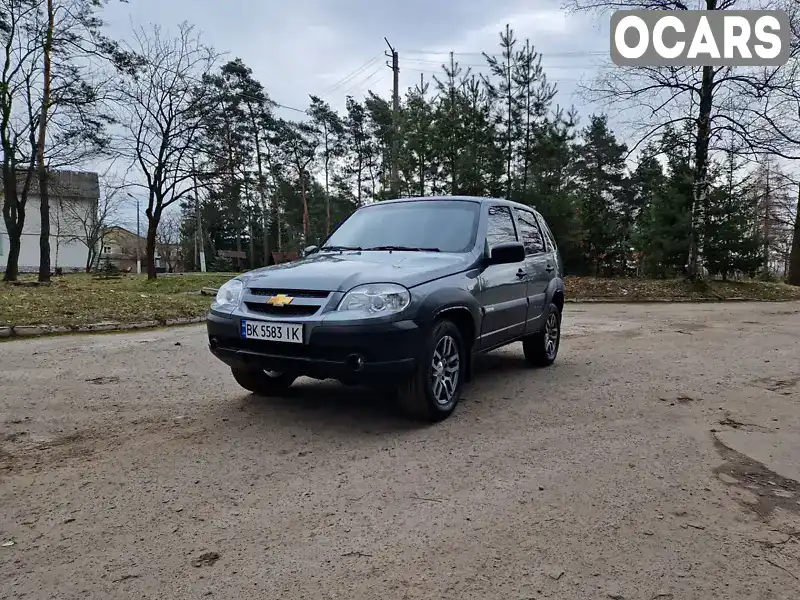 Внедорожник / Кроссовер Chevrolet Niva 2017 1.69 л. Ручная / Механика обл. Ровенская, Радивилов - Фото 1/21