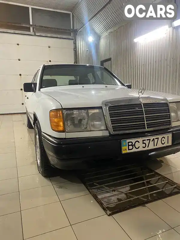 Седан Mercedes-Benz E-Class 1992 2 л. Ручна / Механіка обл. Львівська, Борислав - Фото 1/19