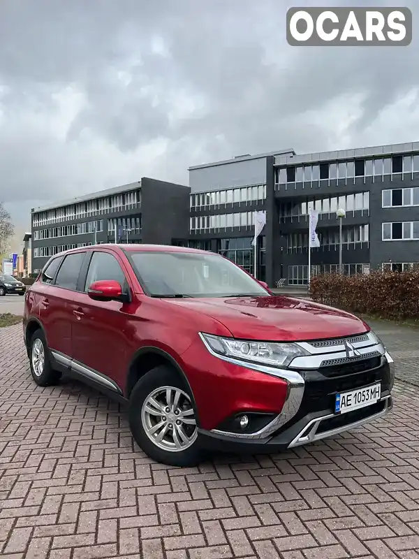 Позашляховик / Кросовер Mitsubishi Outlander 2019 2 л. Автомат обл. Київська, Київ - Фото 1/17