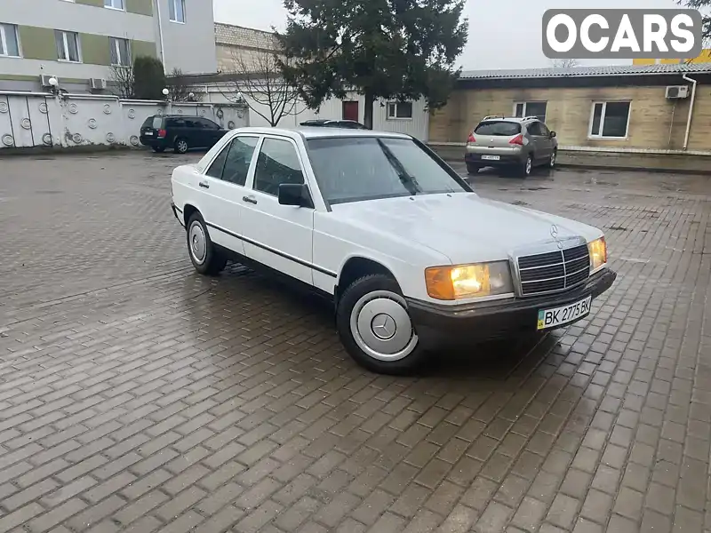 Седан Mercedes-Benz 190 1988 2 л. Ручна / Механіка обл. Рівненська, Рівне - Фото 1/10