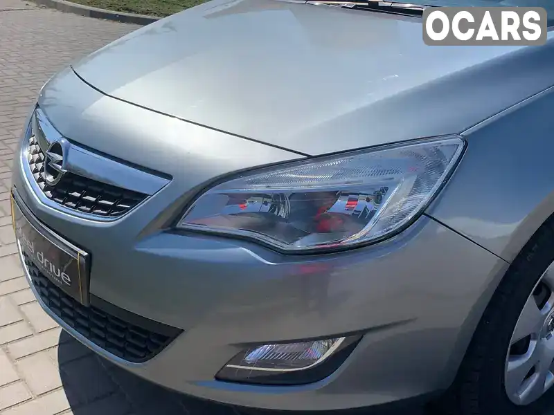 Универсал Opel Astra 2012 1.7 л. Ручная / Механика обл. Николаевская, Николаев - Фото 1/21