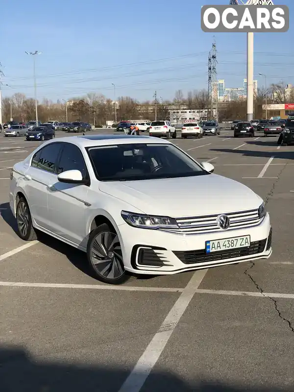 Седан Volkswagen e-Bora 2019 null_content л. Автомат обл. Київська, Київ - Фото 1/21